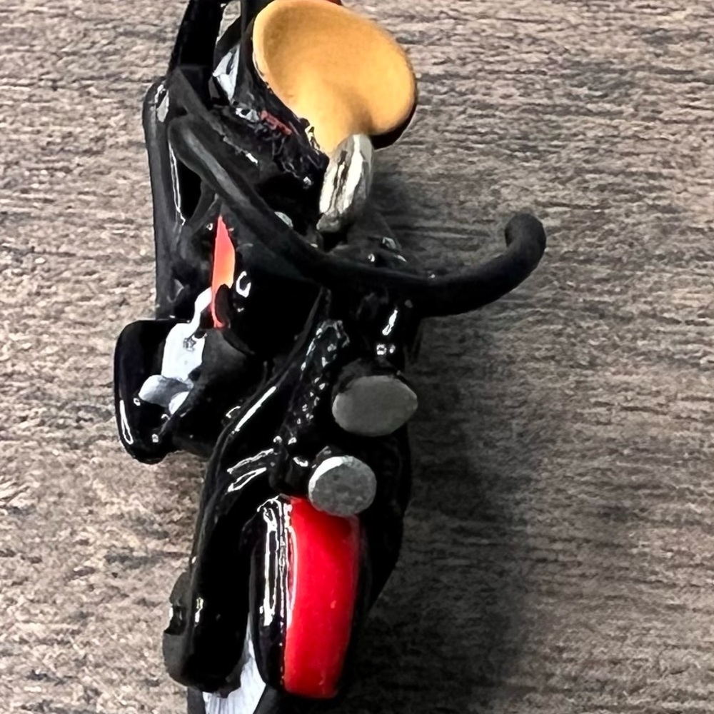 Hallmark 2004 NEW 1933 Harley-Davidson Motorcycle Miniature Christmas Ornament - Picture 7 of 8